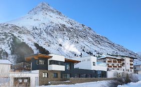 Hotel Alpenresidenz Ballunspitze  4*